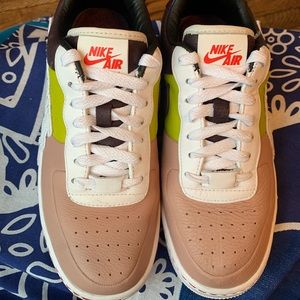 Nike Air Force 1 Upstep LX